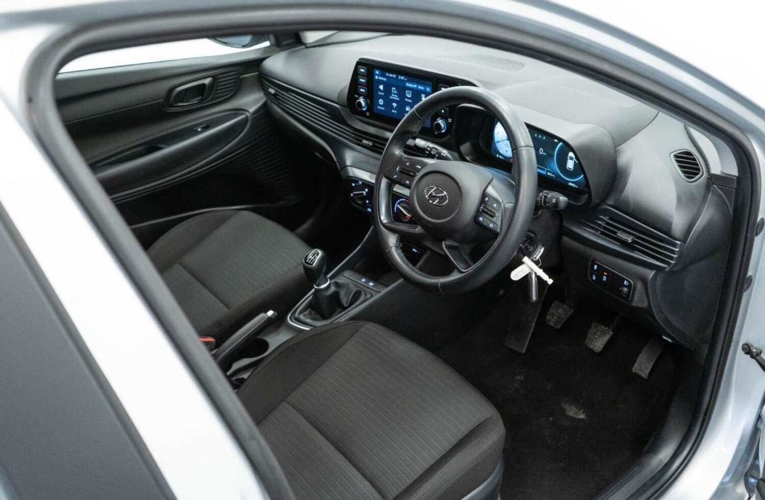 Used Hyundai i20 2023 for sale - 77930753: Photo 21