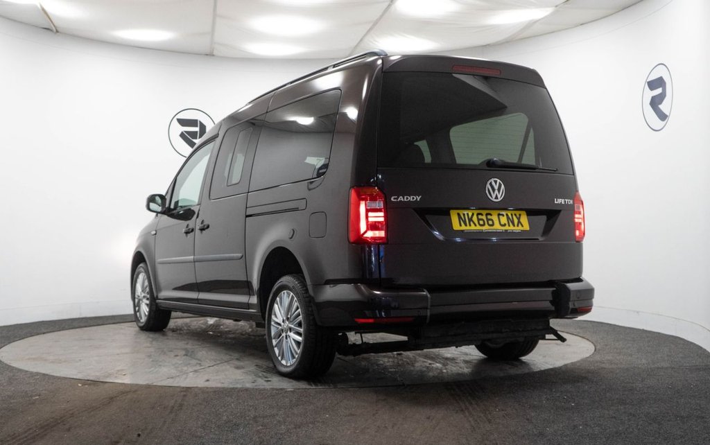 Used Volkswagen Caddy Maxi Life 2016 for sale - 76582198: Photo 5