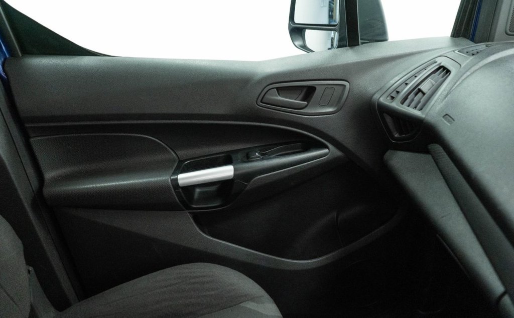 Used Ford Kuga 2018 for sale - 76582158: Photo 32