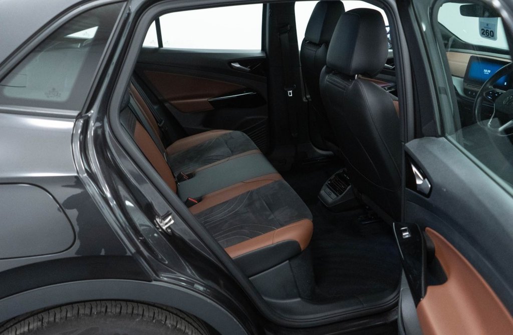 Used Volkswagen ID.4 2021 for sale - 77904901: Photo 32