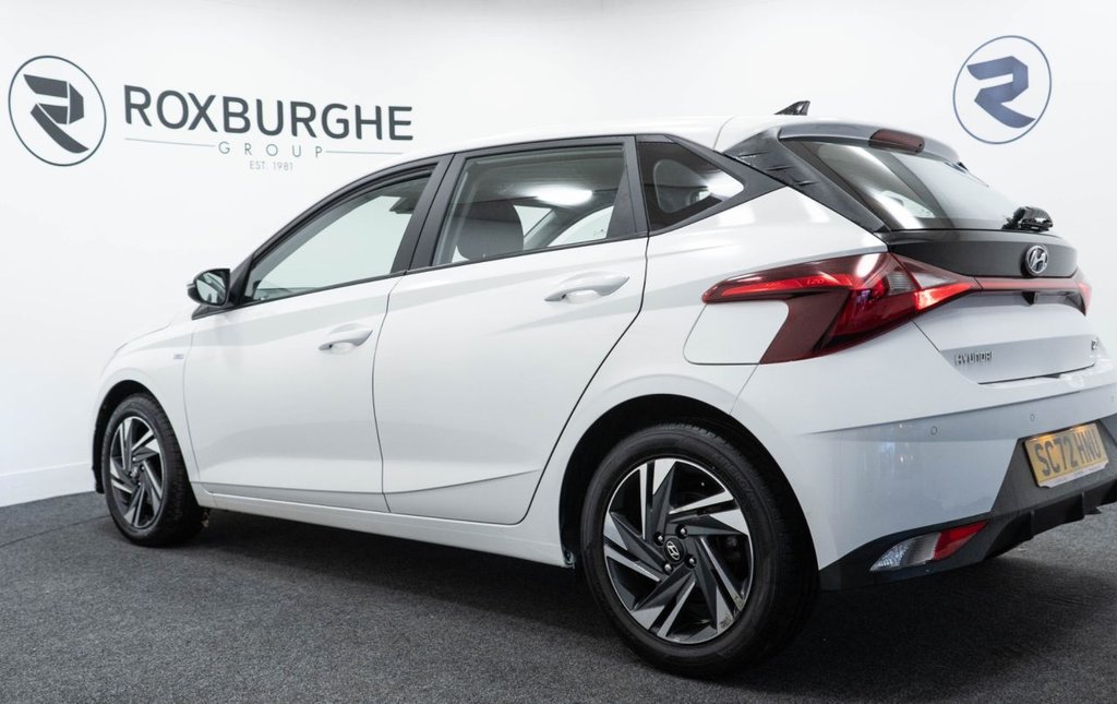 Used Hyundai i20 2022 for sale - 77692513: Photo 19