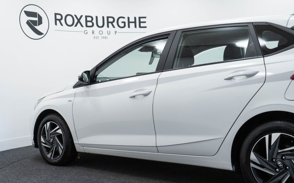 Used Hyundai i20 2022 for sale - 77692513: Photo 20