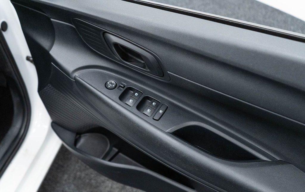 Used Hyundai i20 2022 for sale - 77692513: Photo 23