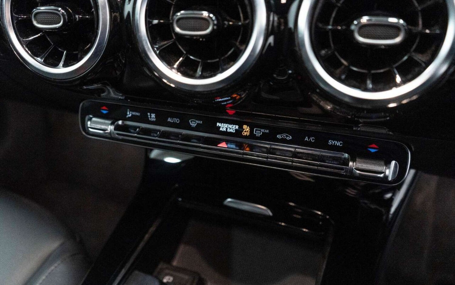 Used Mercedes-Benz A-Class 2022 for sale - 77930648: Photo 31