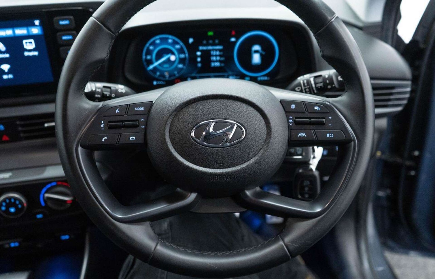 Used Hyundai BAYON 2023 for sale - 77930798: Photo 23