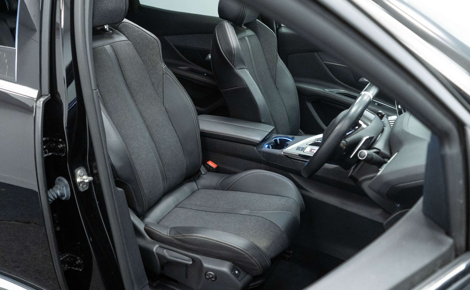 Used Peugeot 3008 2020 for sale - 78201144: Photo 27