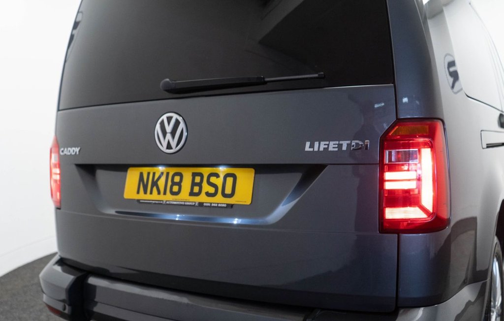 Used Volkswagen Caddy Maxi Life 2018 for sale - 76509749: Photo 17