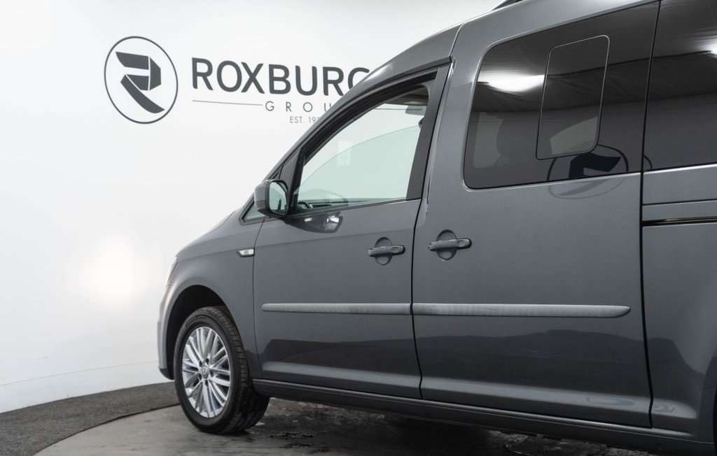 Used Volkswagen Caddy Maxi Life 2018 for sale - 76509749: Photo 20