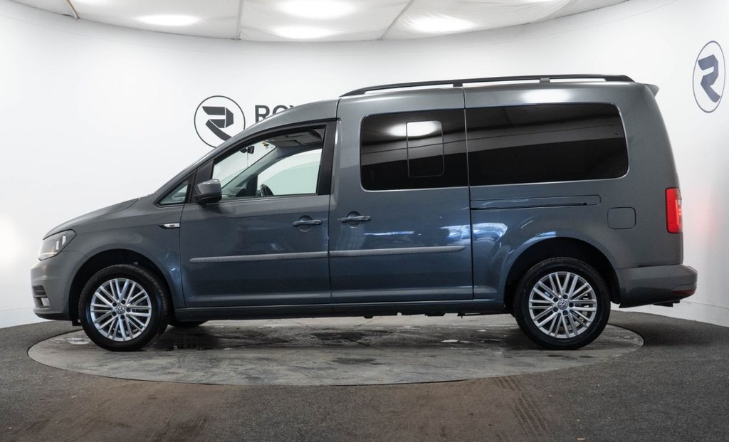 Used Volkswagen Caddy Maxi Life 2018 for sale - 76509749: Photo 4