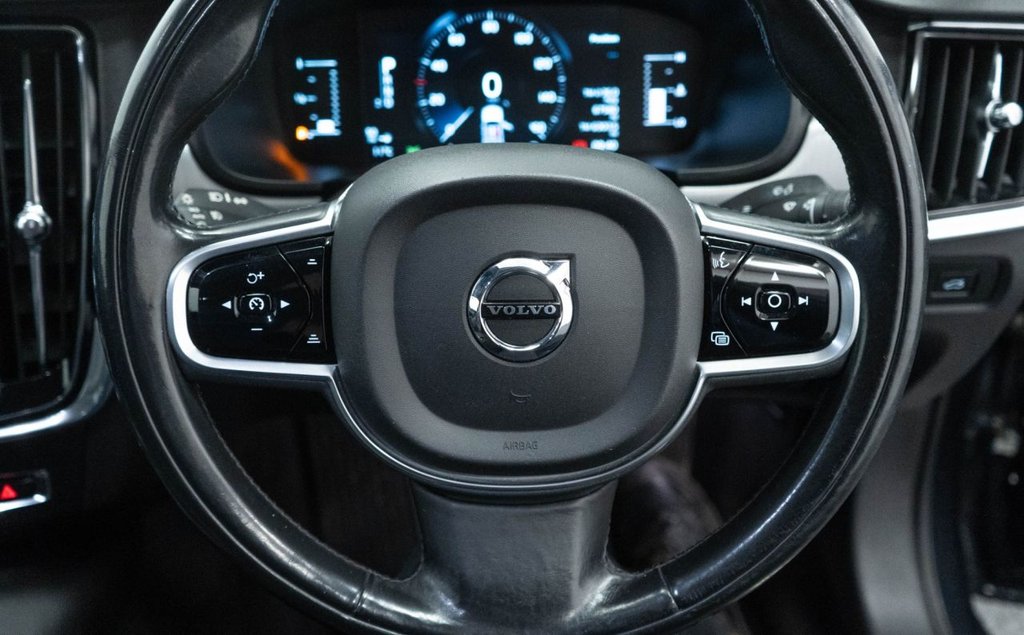 Used Volvo S90 2017 for sale - 77905118: Photo 24