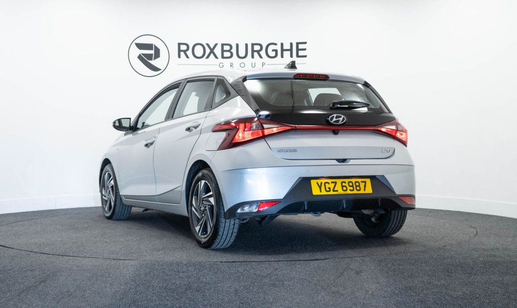 Used Hyundai i20 2023 for sale - 77780318: Photo 5