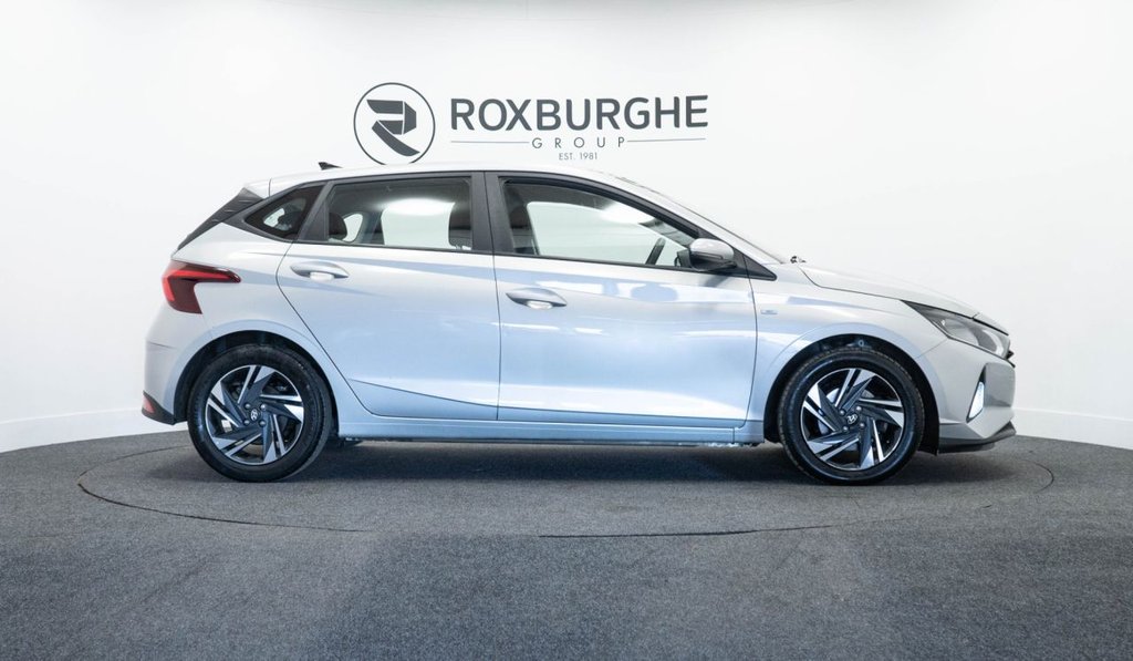 Used Hyundai i20 2023 for sale - 77780318: Photo 9