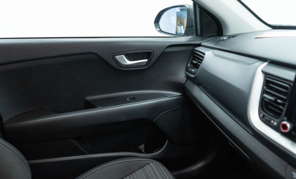 Used Kia Stonic 2022 for sale - 77806254: Photo 27
