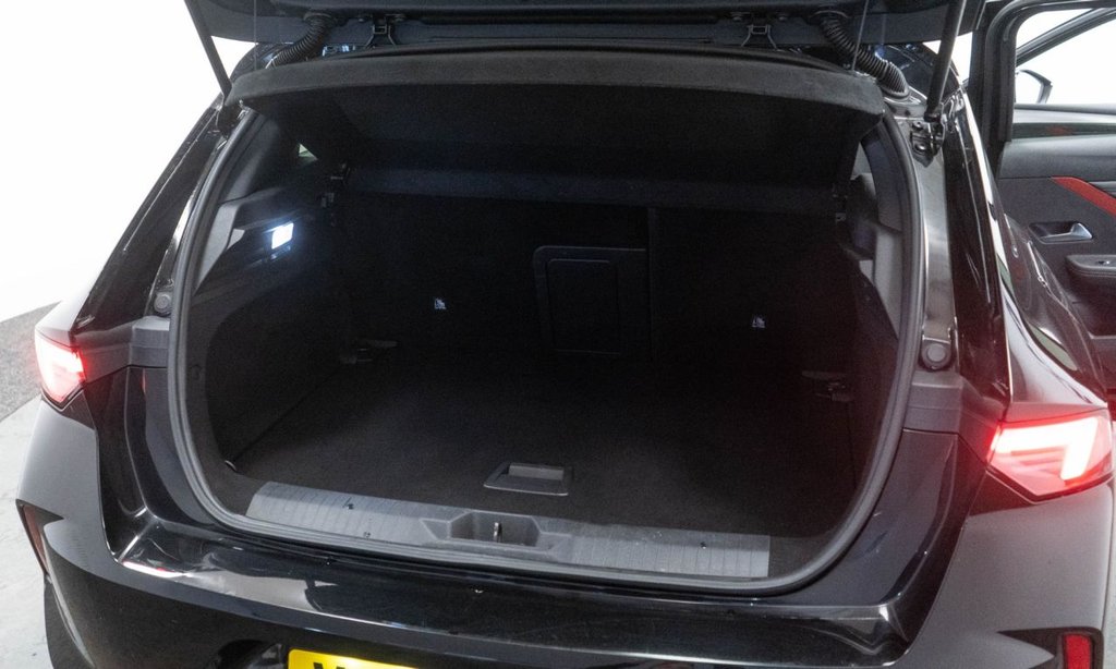 Used Vauxhall Astra 2022 for sale - 76563307: Photo 32