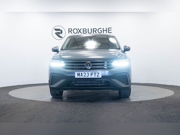 Used Volkswagen Tiguan Allspace 2023 for sale - 76317120: Photo