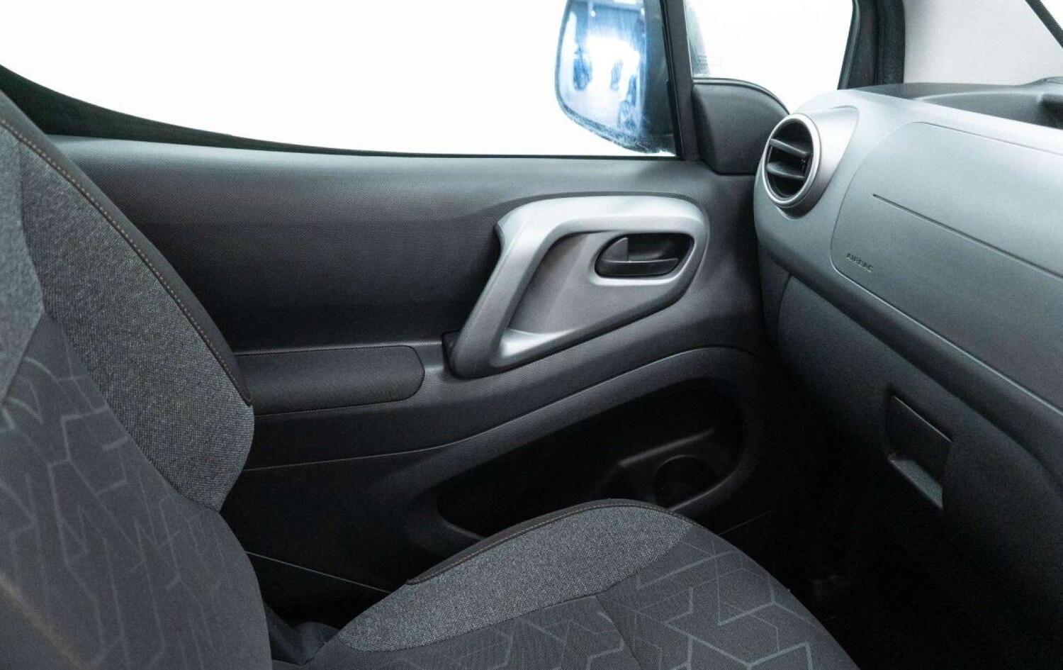 Used Peugeot Partner Tepee 2018 for sale - 77930748: Photo 26