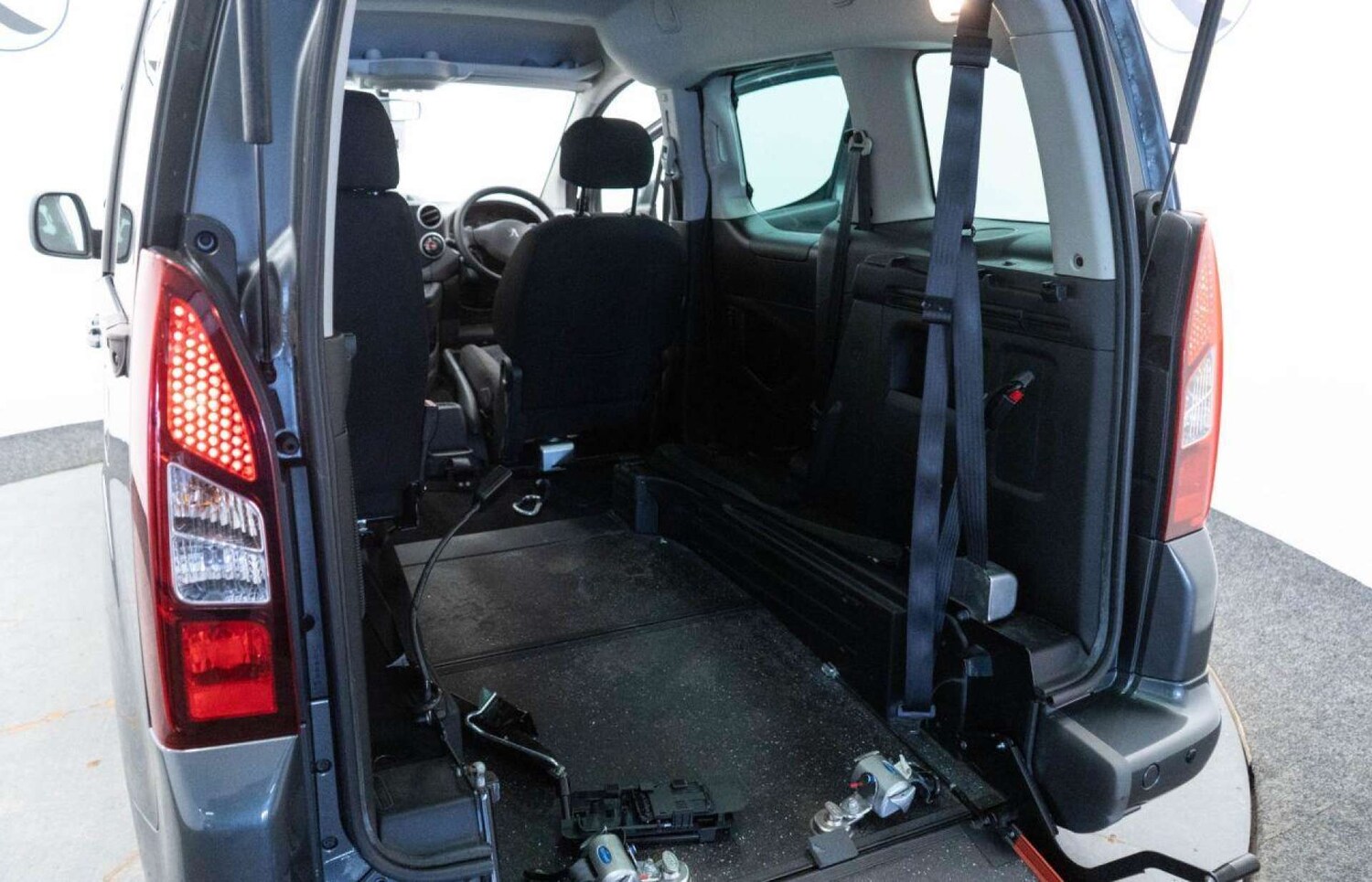 Used Peugeot Partner Tepee 2018 for sale - 77930748: Photo 29