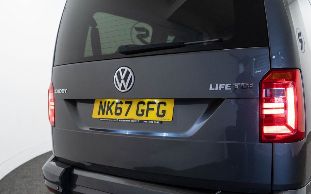 Used Volkswagen Caddy Maxi Life 2018 for sale - 76582156: Photo 17