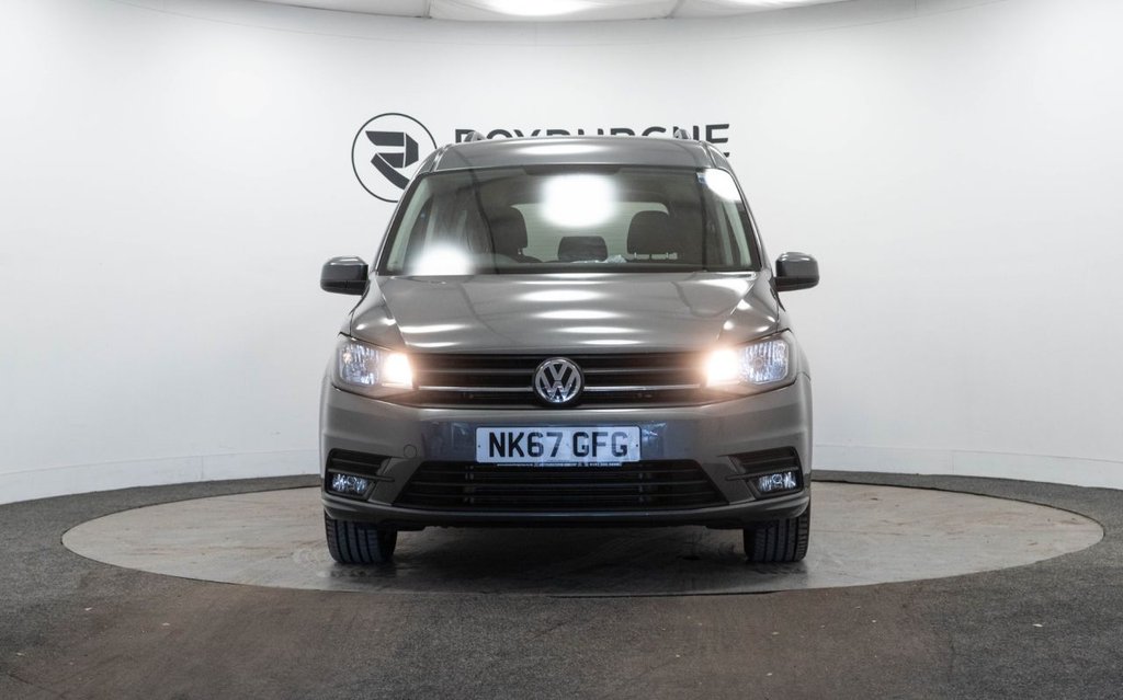 Used Volkswagen Caddy Maxi Life 2018 for sale - 76582156: Photo 2
