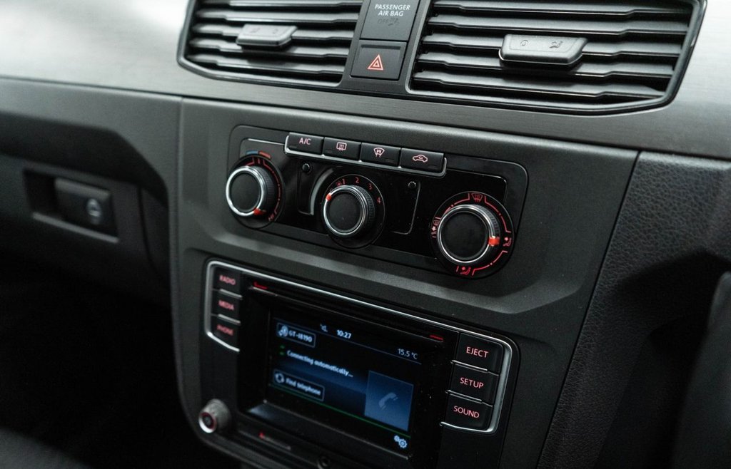 Used Volkswagen Caddy Maxi Life 2018 for sale - 76582156: Photo 25