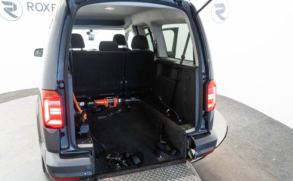 Used Volkswagen Caddy Maxi Life 2018 for sale - 76582156: Photo 33