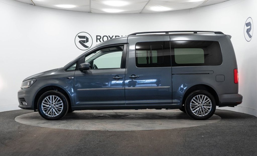 Used Volkswagen Caddy Maxi Life 2018 for sale - 76582156: Photo 4