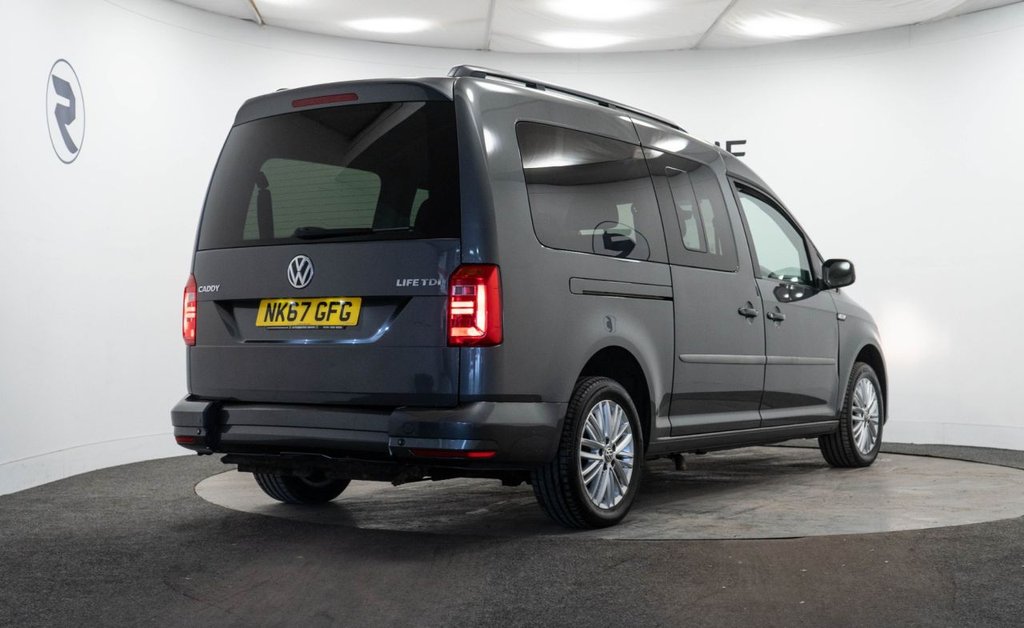 Used Volkswagen Caddy Maxi Life 2018 for sale - 76582156: Photo 8