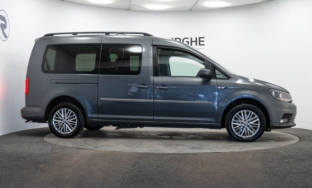 Used Volkswagen Caddy Maxi Life 2018 for sale - 76582156: Photo 9