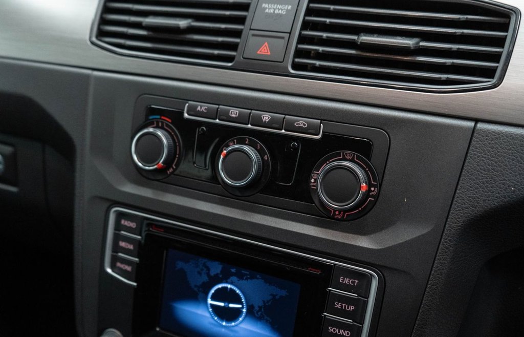 Used Volkswagen Caddy Maxi Life 2019 for sale - 77407635: Photo 27