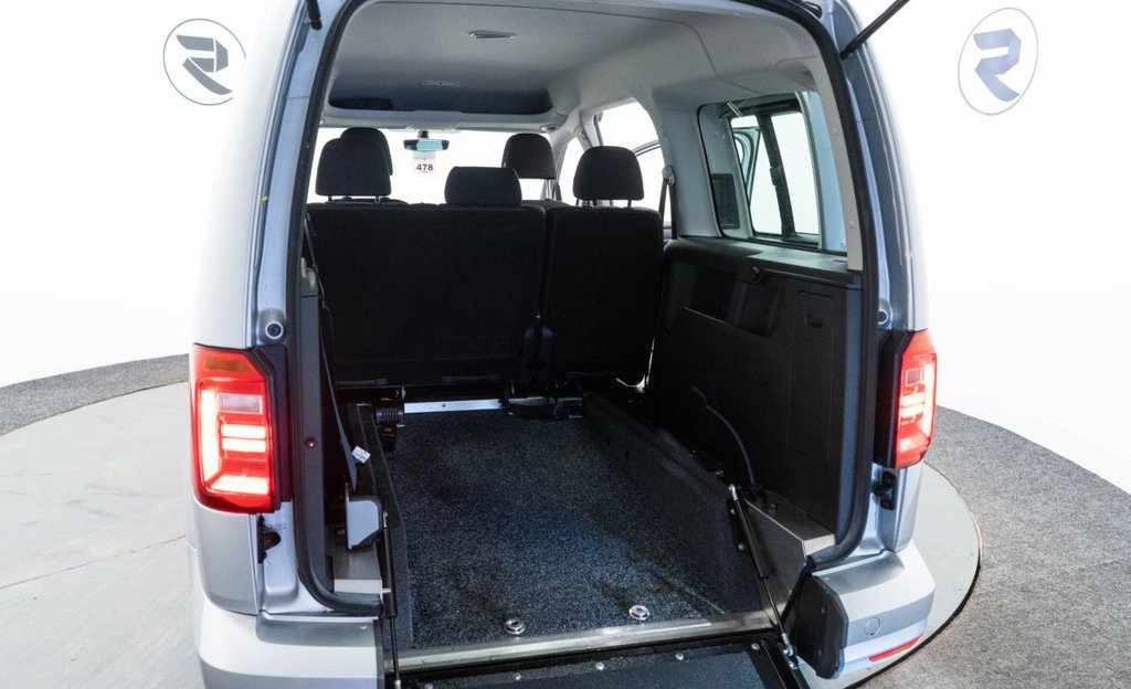 Used Volkswagen Caddy Maxi Life 2019 for sale - 77407635: Photo 35