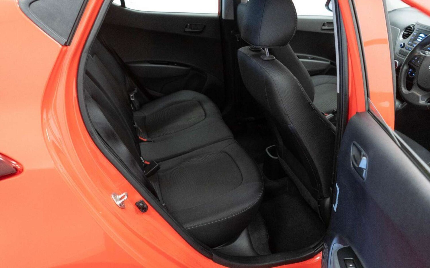 Used Hyundai i10 2019 for sale - 77930712: Photo 28