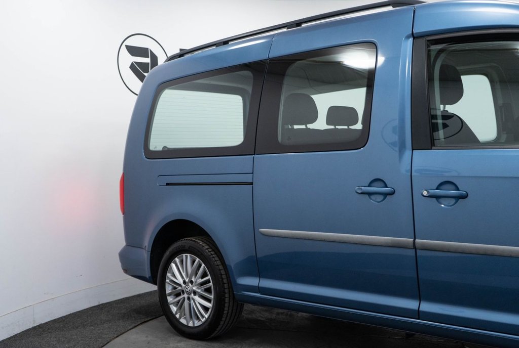 Used Volkswagen Caddy Maxi Life 2019 for sale - 76582325: Photo 13