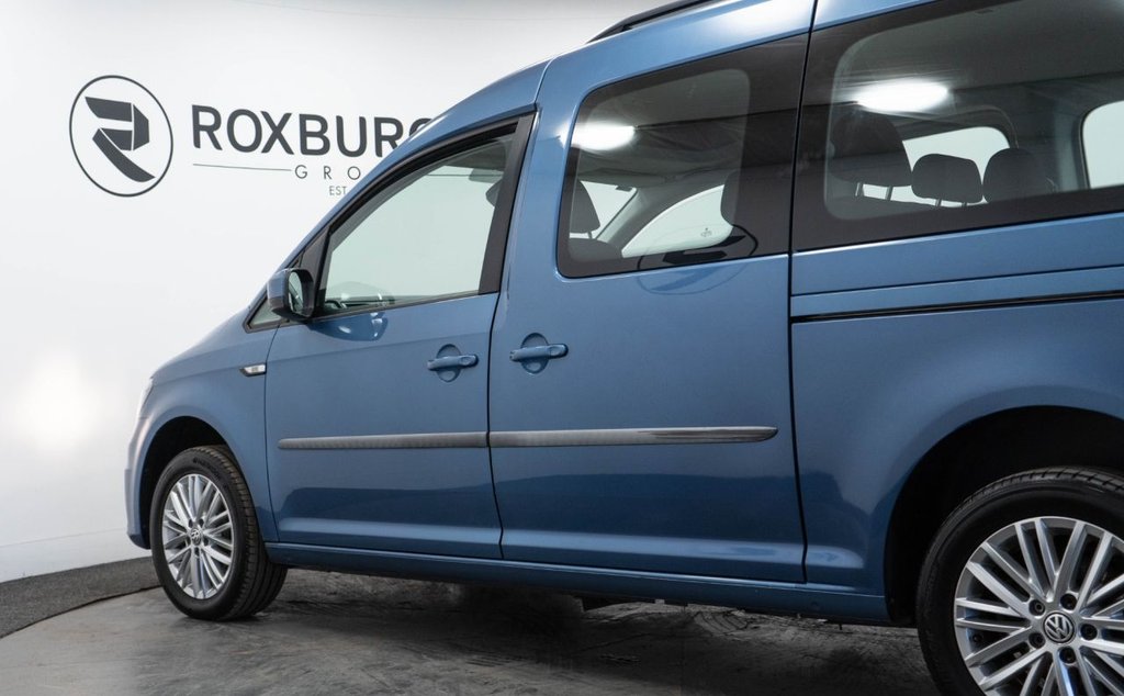 Used Volkswagen Caddy Maxi Life 2019 for sale - 76582325: Photo 19