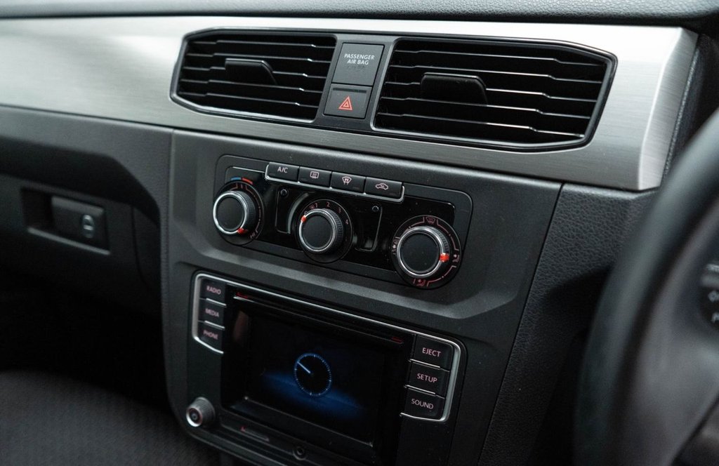 Used Volkswagen Caddy Maxi Life 2019 for sale - 76582325: Photo 26