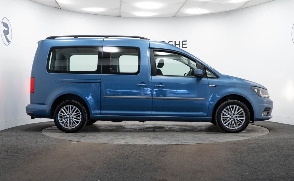 Used Volkswagen Caddy Maxi Life 2019 for sale - 76582325: Photo 9