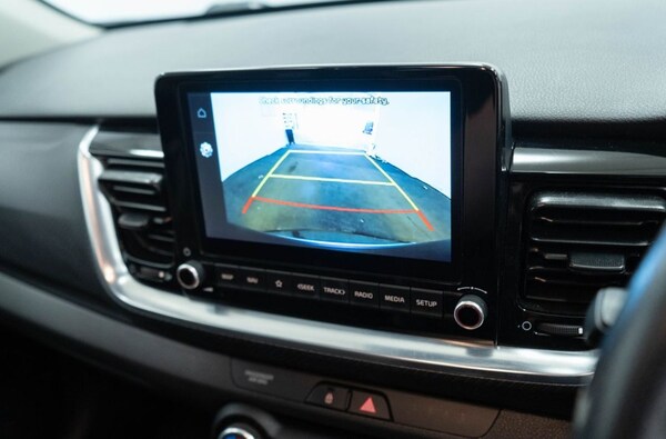 Used Kia Stonic 2022 for sale - 75573736: Photo 25