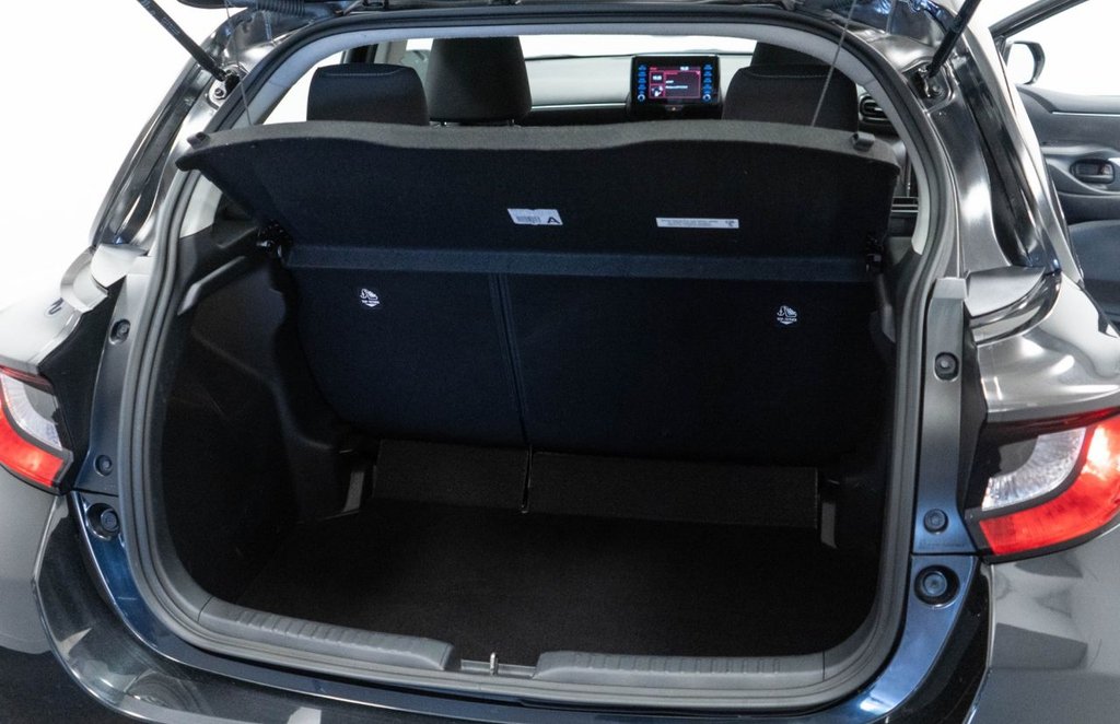 Used Toyota Yaris 2022 for sale - 77360227: Photo 34