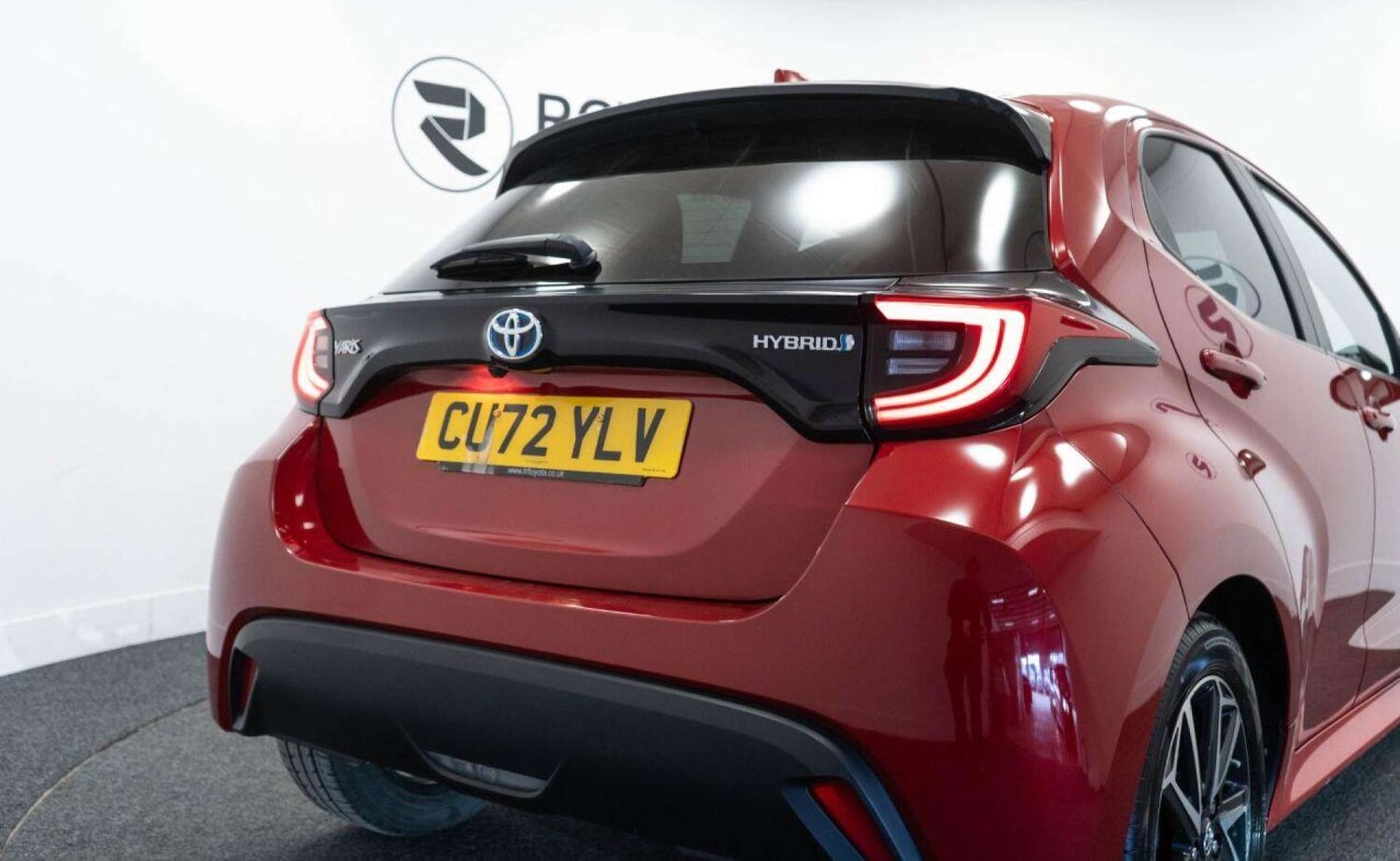 Used Toyota Yaris 2023 for sale - 77930685: Photo 17