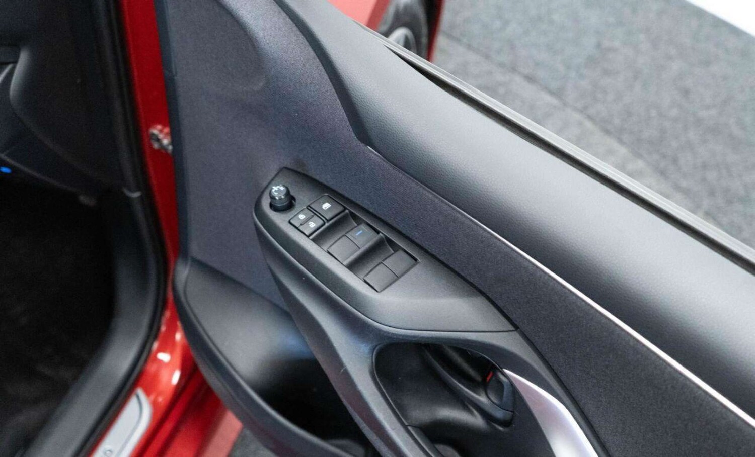 Used Toyota Yaris 2023 for sale - 77930685: Photo 23