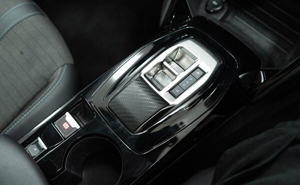 Used Peugeot 208 2022 for sale - 75456375: Photo 28