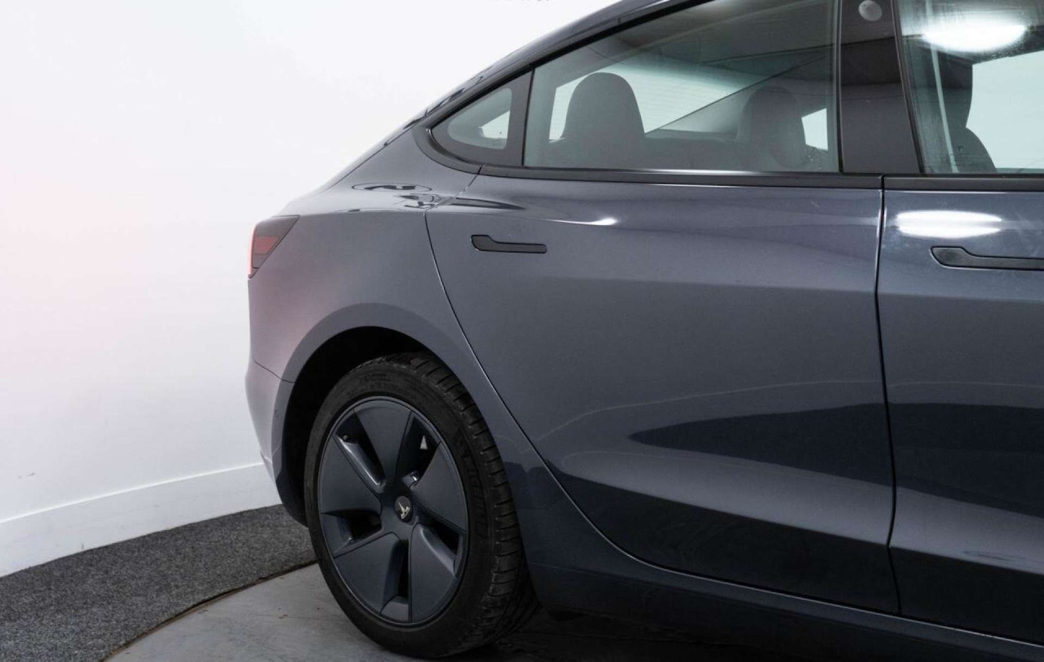 Used Tesla Model 3 2021 for sale - 77930901: Photo 14