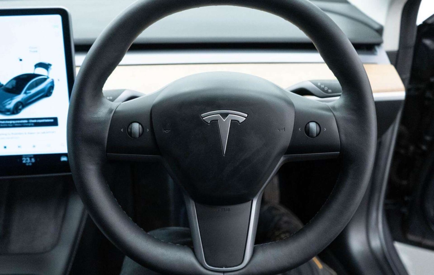 Used Tesla Model 3 2021 for sale - 77930901: Photo 24