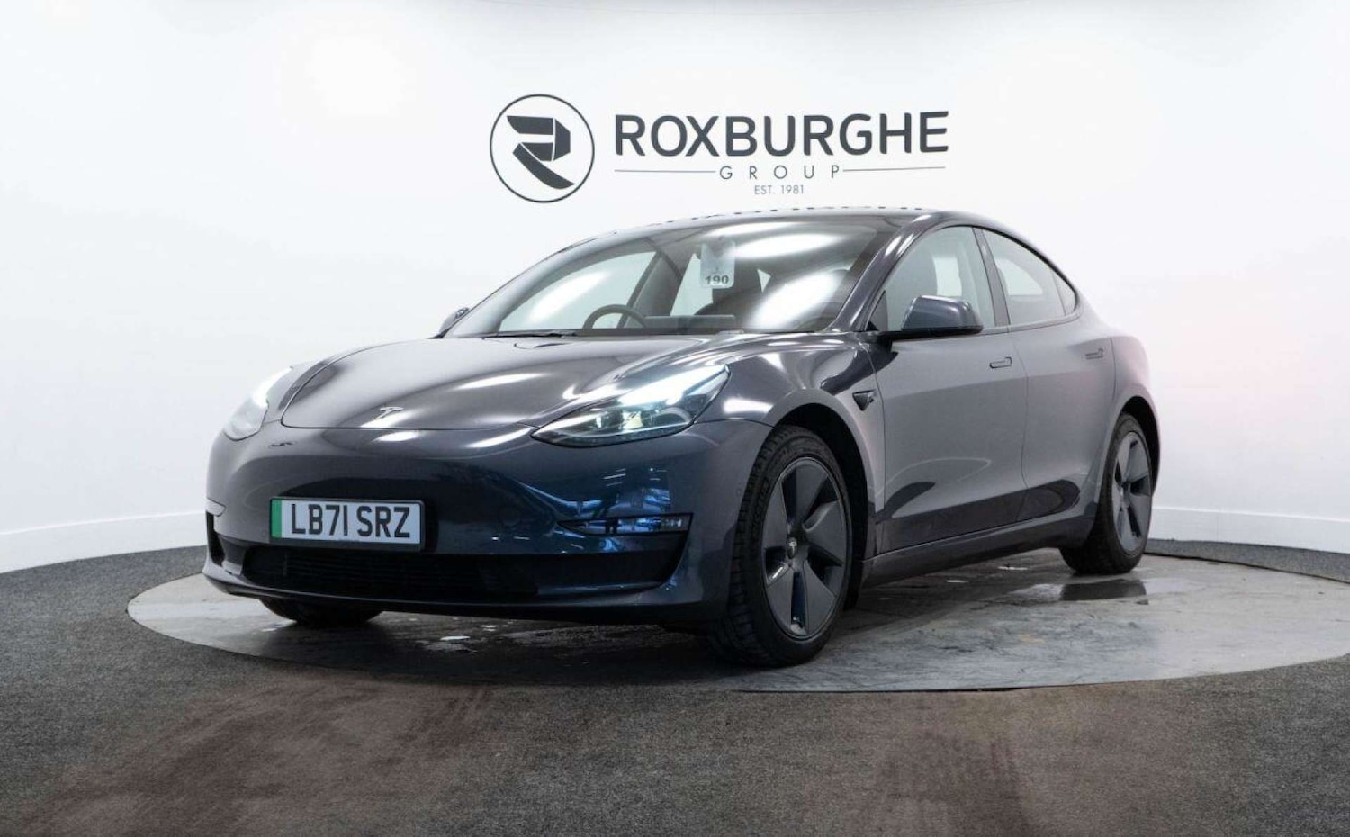 Used Tesla Model 3 2021 for sale - 77930901: Photo 3