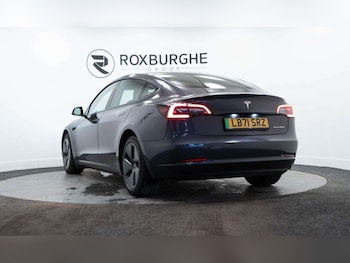 Used Tesla Model 3 2021 for sale - 77930901: Photo