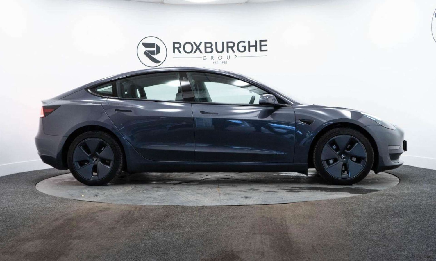 Used Tesla Model 3 2021 for sale - 77930901: Photo 9