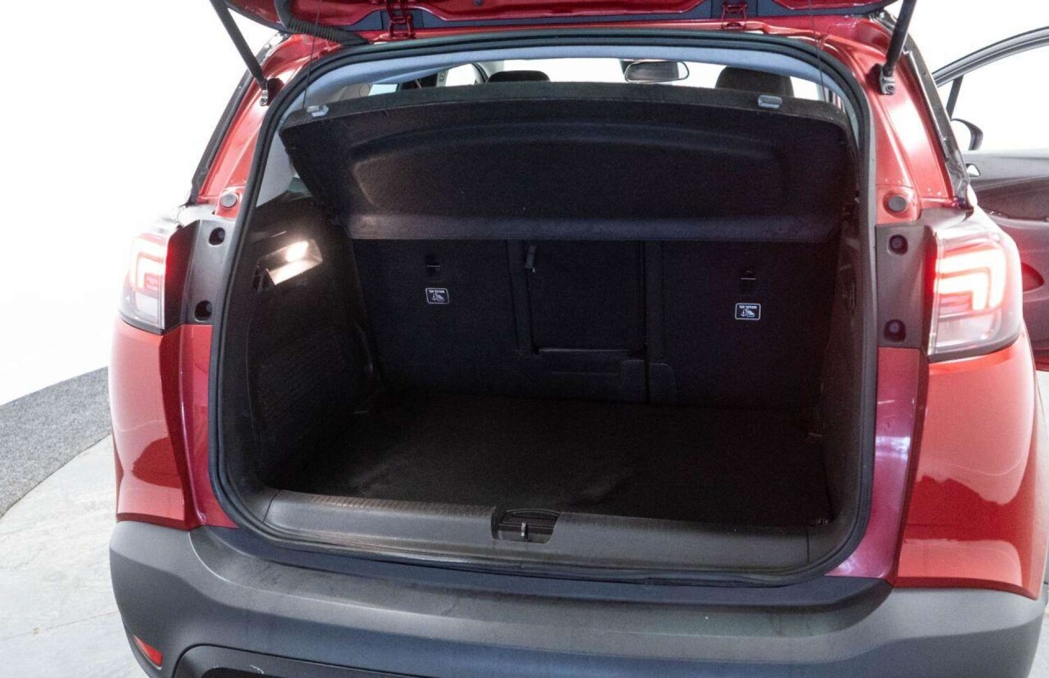 Used Vauxhall Crossland 2022 for sale - 77930904: Photo 30