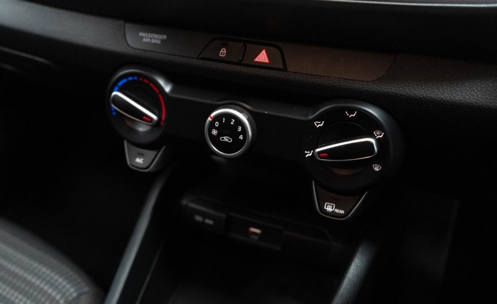 Used Kia Stonic 2022 for sale - 76563304: Photo 26