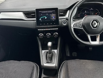 Used Renault Captur 2023 for sale - 77643063: Photo