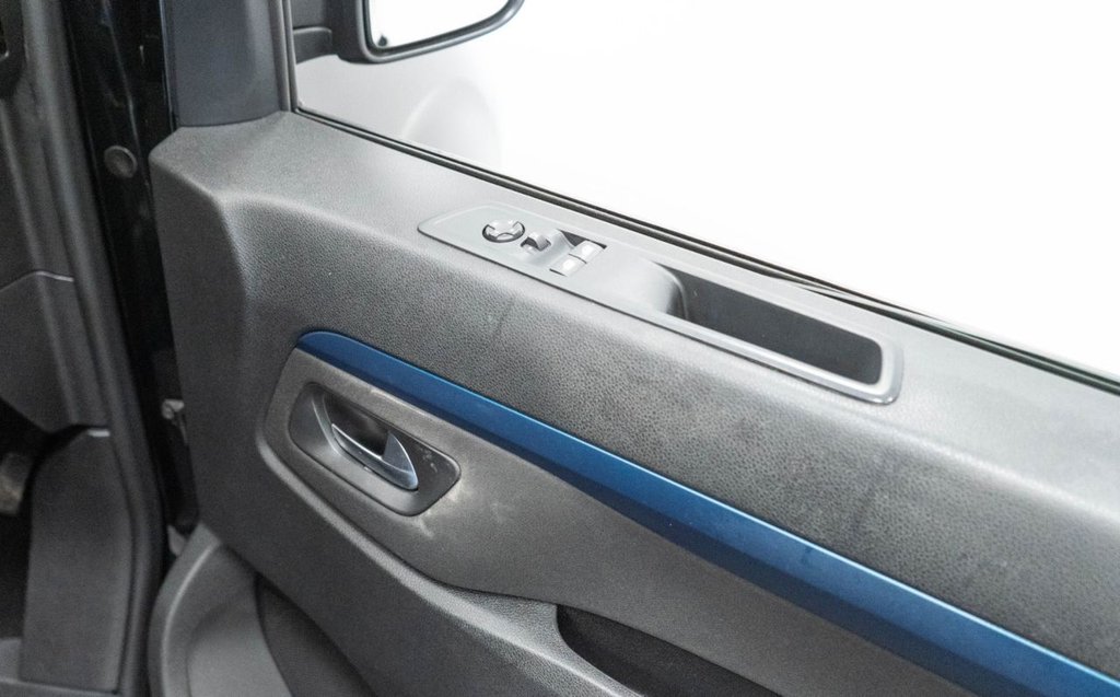 Used Peugeot Traveller 2021 for sale - 77302160: Photo 22