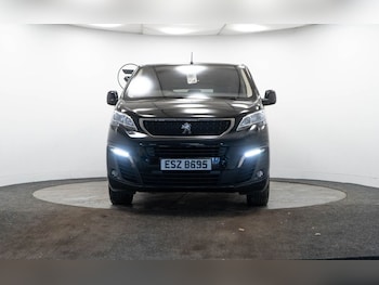 Used Peugeot Traveller 2021 for sale - 77302160: Photo